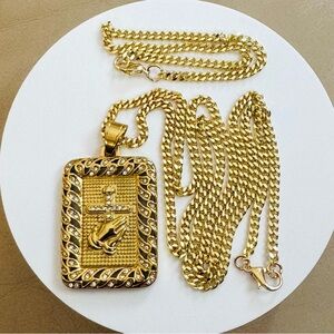 14K Gold Plated praying hands Pendant with Cuban Necklace and bracelet set. New